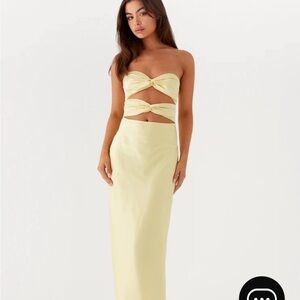 Elegant Yellow Strapless Dress